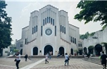 Theo dòng người đến Nhà thờ Baclaran ở Manila