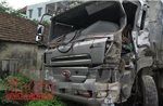 Xe đầu kéo tông xe gắn máy khiến 2 mẹ con tử vong