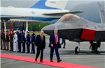Hành động &#39;cực kỳ khác thường&#39; của hai Tổng thống Putin và Trump tại thượng đỉnh Alaska