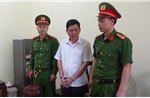 Bắt tạm giam Chủ tịch và Kế toán UBND thị trấn An Châu (Bắc Giang)