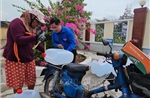 Hỗ trợ người dân vùng khó khăn ở Bến Tre, Hà Giang