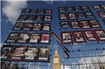 Hàng trăm nạn nhân vụ bê bối &#39;máu bẩn&#39; khởi kiện chính phủ Anh