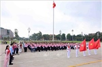 Đại biểu Đại hội Cháu ngoan Bác Hồ báo công và vào Lăng viếng Chủ tịch Hồ Chí Minh