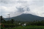 Indonesia ban hành cảnh báo hàng không mức cao nhất do núi lửa phun trào