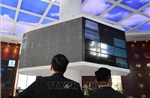 Thanh khoản cao, VN-Index áp sát mốc 1.350 điểm
