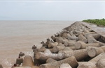 Giảm thiểu tác động sạt lở, ổn định đời sống người dân vùng ven biển