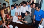 Thủ tướng Phạm Minh Chính tri ân các lãnh đạo tiền bối và người có công với cách mạng