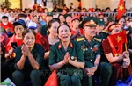 Hân hoan chờ đón đoàn diễu binh, diễu hành trong niềm tự hào dân tộc