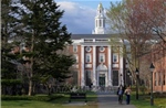 Tòa án Mỹ hủy bỏ quyết định cắt giảm hơn 2 tỷ USD tài trợ cho Đại học Harvard