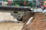 Bão số 10: Cầu cứng xã Quan Sơn (Thanh Hoá) bị sạt nghiêm trọng, nguy cơ bị sập
