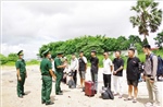 Tiếp nhận 38 công dân Việt Nam do Campuchia trao trả