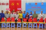 Hỗ trợ các gia đình, học sinh có hoàn cảnh khó khăn vươn lên trong cuộc sống