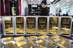 Giá vàng tại châu Á quanh ngưỡng 4.500 USD/ounce
