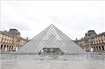 Pháp phanh phui mạng lưới gian lận vé kéo dài 10 năm tại Louvre
