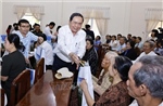 Chủ tịch Quốc hội thăm, chúc Tết và tặng quà cho các gia đình chính sách tại Cần Thơ