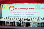 Tiếp sức cho sinh viên hiếu học tiêu biểu