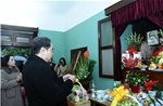 Chủ tịch Quốc hội Trần Thanh Mẫn dâng hương tưởng nhớ Chủ tịch Hồ Chí Minh tại Nhà 67