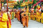 Khai hội truyền thống di sản thế giới chùa Nhẫm Dương