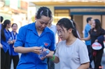 Thiết thực tiếp sức cho học sinh thi lớp 10 khi trời nắng nóng gay gắt