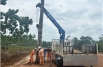 Đồng Nai: Di dời các trụ điện nằm giữa đường sau phản ánh của báo chí