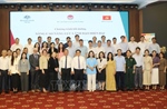 Phát triển nguồn nhân lực, nâng cao năng lực khu vực công