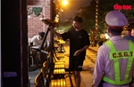 Hà Nội kiên quyết mời khách du lịch ra khỏi &#39;phố cà phê đường tàu&#39;