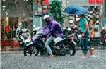 Hà Nội: Phố Vọng ngập úng cục bộ sau trận mưa lớn