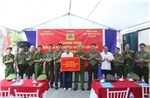 Khánh thành nhà nghĩa tình: Niềm vui chung của cán bộ, chiến sĩ Công an Hà Nội