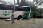 Phát hiện điểm rò điện khiến nhiều người bị giật trong mưa ngập