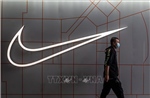 “Gọng kìm” thuế quan và cải tổ: Nike bất lực nhìn biên lợi nhuận bốc hơi, cổ phiếu lao dốc