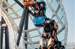 Tàu lượn siêu tốc mới của Universal Studios Hollywood gây tranh cãi