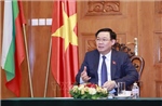 Chủ tịch Quốc hội Vương Đình Huệ gặp mặt một số Đại sứ Việt Nam tại các nước châu Âu