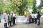 Ủy ban Đoàn kết Ấn Độ - Việt Nam bang Tây Bengal dâng hoa tưởng nhớ Chủ tịch Hồ Chí Minh