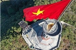 Thơ: Vươn cao khát vọng Việt