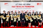 Fast Retailing trao tặng học bổng năm thứ 3 liên tiếp dành cho học sinh Việt Nam