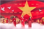 Chương trình &#39;Khát vọng cống hiến&#39;: Sao mai Nguyễn Thu Hằng xúc động hát giữa hàng ngàn chiến sĩ 