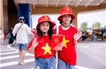 Trung tâm Triển lãm Việt Nam bùng nổ &#39;lễ hội sắc đỏ&#39;: Triệu trái tim, một nhịp đập tự hào dân tộc