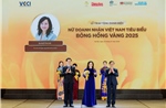 Tổng Giám đốc SHB Ngô Thu Hà được vinh danh &#39;Nữ doanh nhân Việt Nam tiêu biểu - Bông hồng vàng&#39; năm 2025