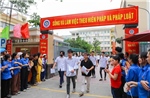 Nhiều thí sinh phấn khởi sau môn thi Ngữ văn đầu tiên