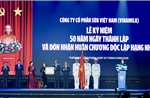 Nửa thế kỷ phụng sự khát vọng Việt, Vinamilk đón nhận Huân chương Độc lập hạng Nhất