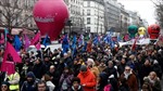Pháp: Biểu tình rầm rộ phản đối tăng tuổi nghỉ hưu, thủ tướng tuyên bố &#39;không thể thương lượng&#39;