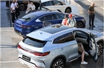 Pháp tìm cách ngăn xe điện giá rẻ Trung Quốc tràn ngập thị trường