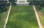 Mỹ điều tra dãy số 8647 xuất hiện trên bãi cỏ công viên National Mall