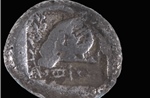 Nhân viên bãi biển Israel tình cờ phát hiện đồng tiền hiếm 2.500 năm tuổi
