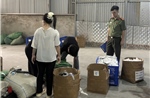 Hà Nội phát hiện cơ sở kinh doanh thắt lưng, ví da không rõ nguồn gốc