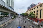 Hình ảnh khác lạ tại ‘điểm đen’ ngập úng Hà Nội sau trận mưa rả rích nhiều ngày