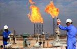 OPEC+ xem xét cắt giảm mạnh sản lượng dầu