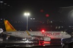 Lý do bất ngờ khiến máy bay chở 228 hành khách hạ cánh khẩn cấp ở Barcelona