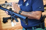 Mỹ ngừng bán thiết bị chuyển đổi súng trường thành súng máy