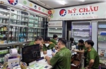 Khởi tố Chủ tịch Mỹ Châu Pharmacy Group cấu kết với ca sỹ để &#39;chạy án&#39;